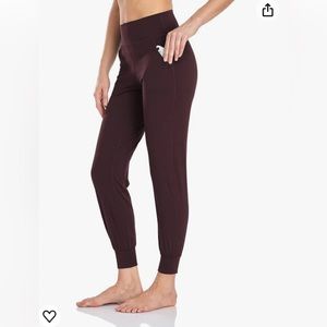 Heynuts joggers size large fit a 10/12 like new (read description)